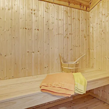 7 Person In Jerup-by Traum