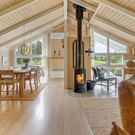 Сasa de vacaciones 7 Person In Jerup-by Traum