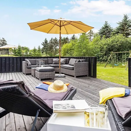 7 Person In Jerup-by Traum *